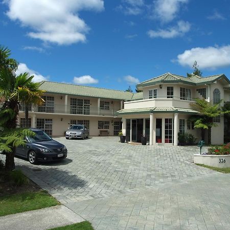 Silver Fern Rotorua Suites & Spa Exterior foto Silver Fern Lodge