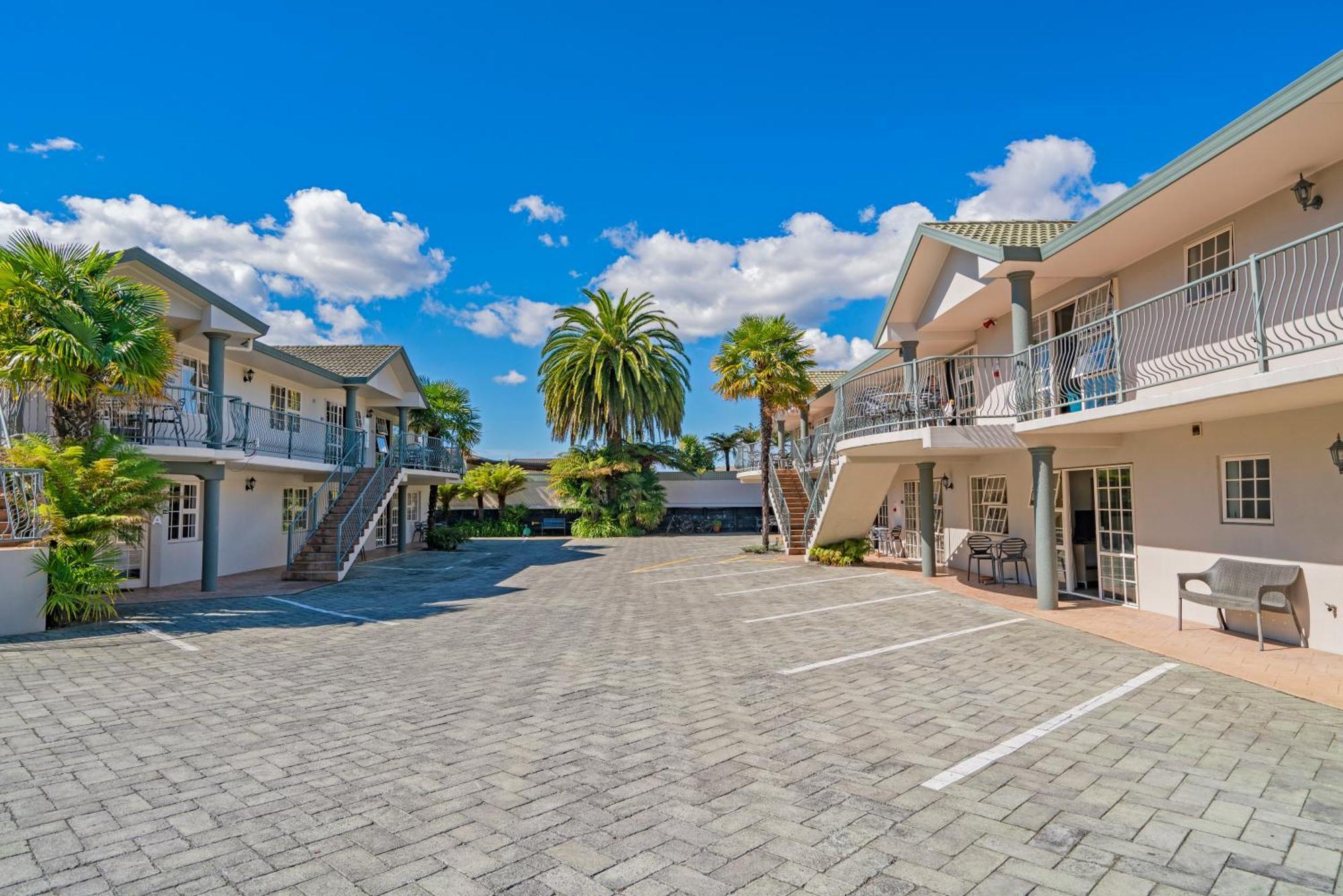 Silver Fern Rotorua Suites & Spa Exterior foto The Palms Motel