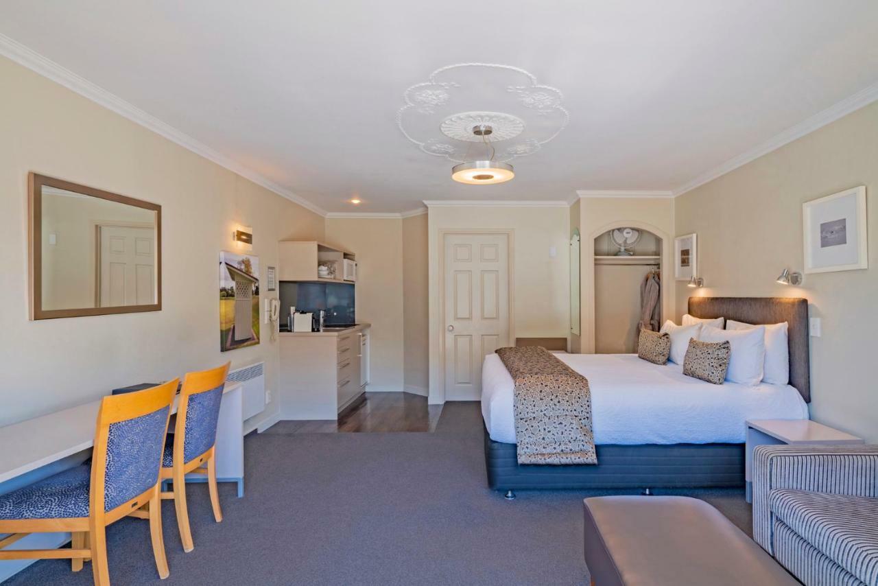 Silver Fern Rotorua Suites & Spa Exterior foto A studio apartment in New Zealand