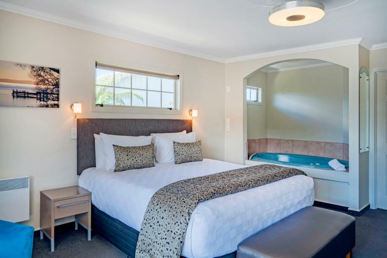 Silver Fern Rotorua Suites & Spa Exterior foto